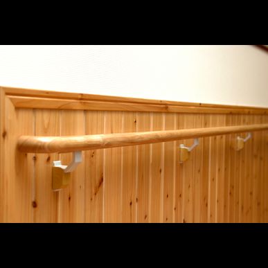 相模原でリフォームを行う当社は手すりの設置も対応します