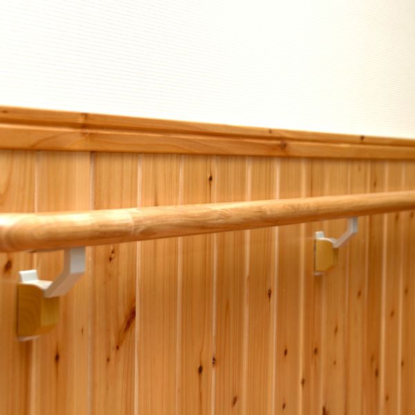 相模原でリフォームを行う当社は手すりの設置も対応します